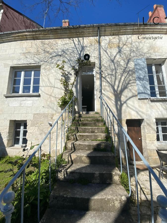 Gite Saint Joseph Loches Exterior photo